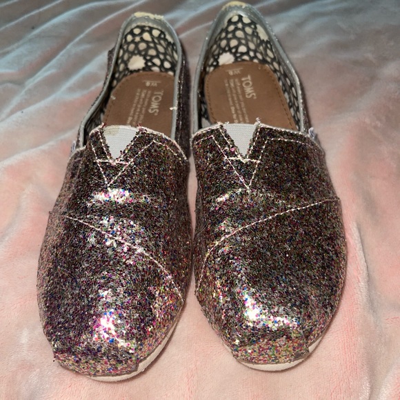 Toms Shoes - Tom’s Slip On’s